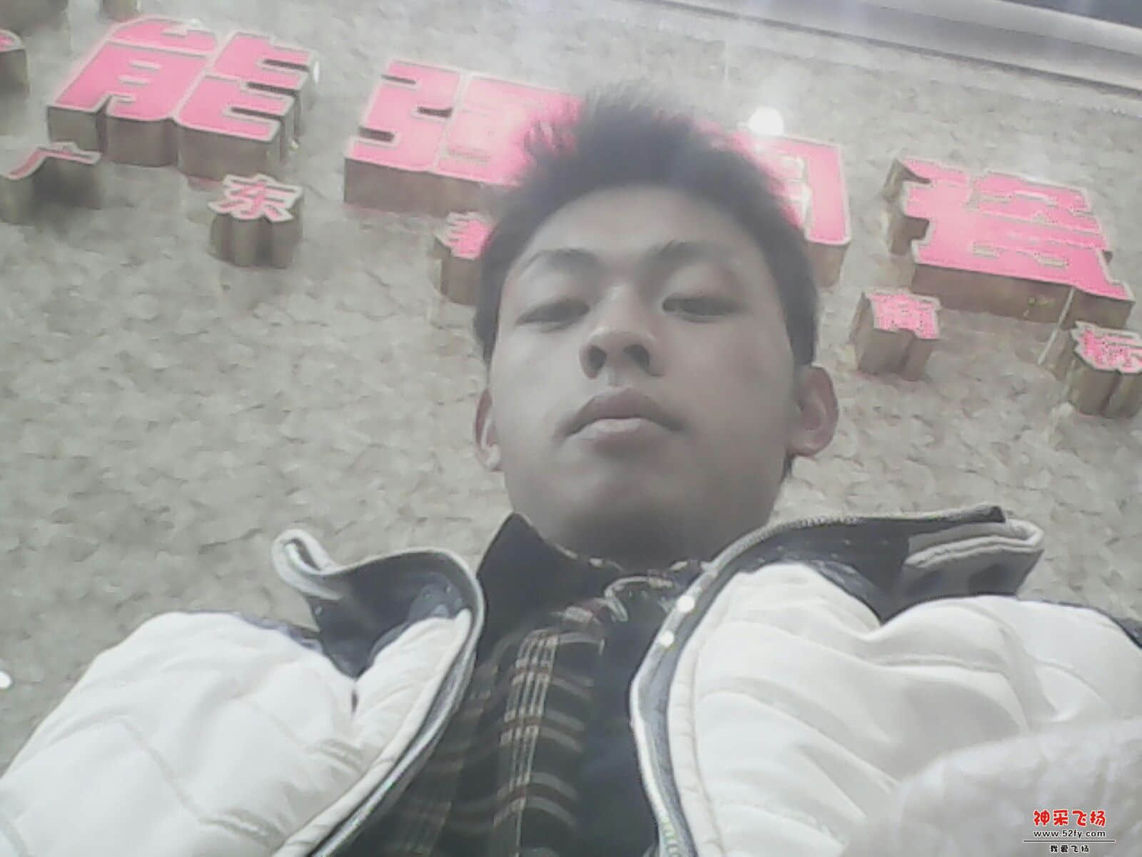 001225n2ae4apy4bpm4kqu.jpg
