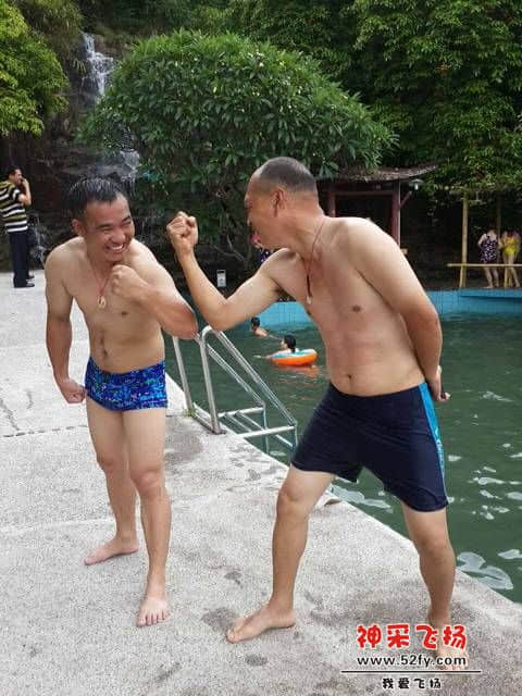 203429s4efswb4wws4s4fw.jpg