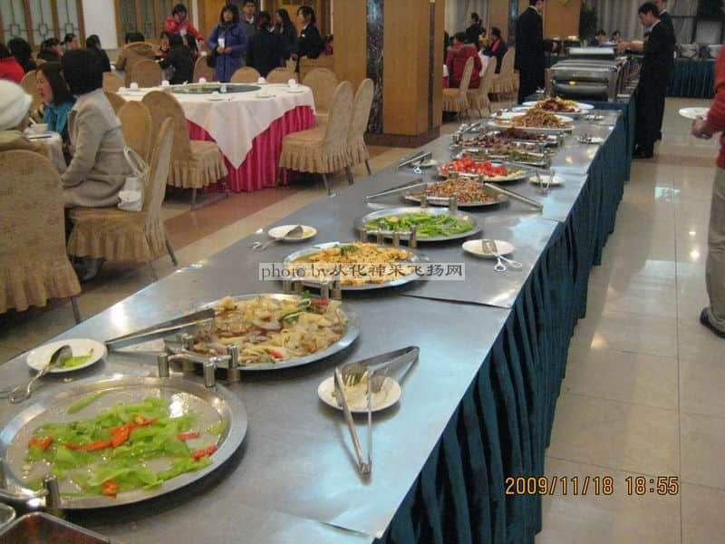 自助午餐