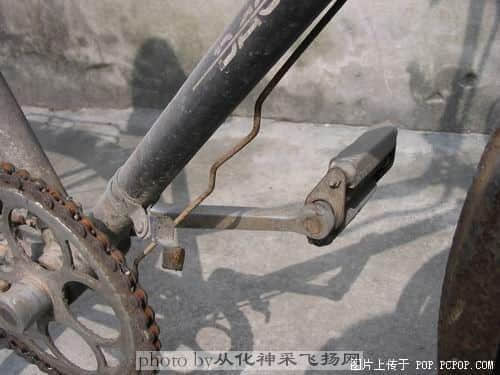 刹车信号传递线路.jpg